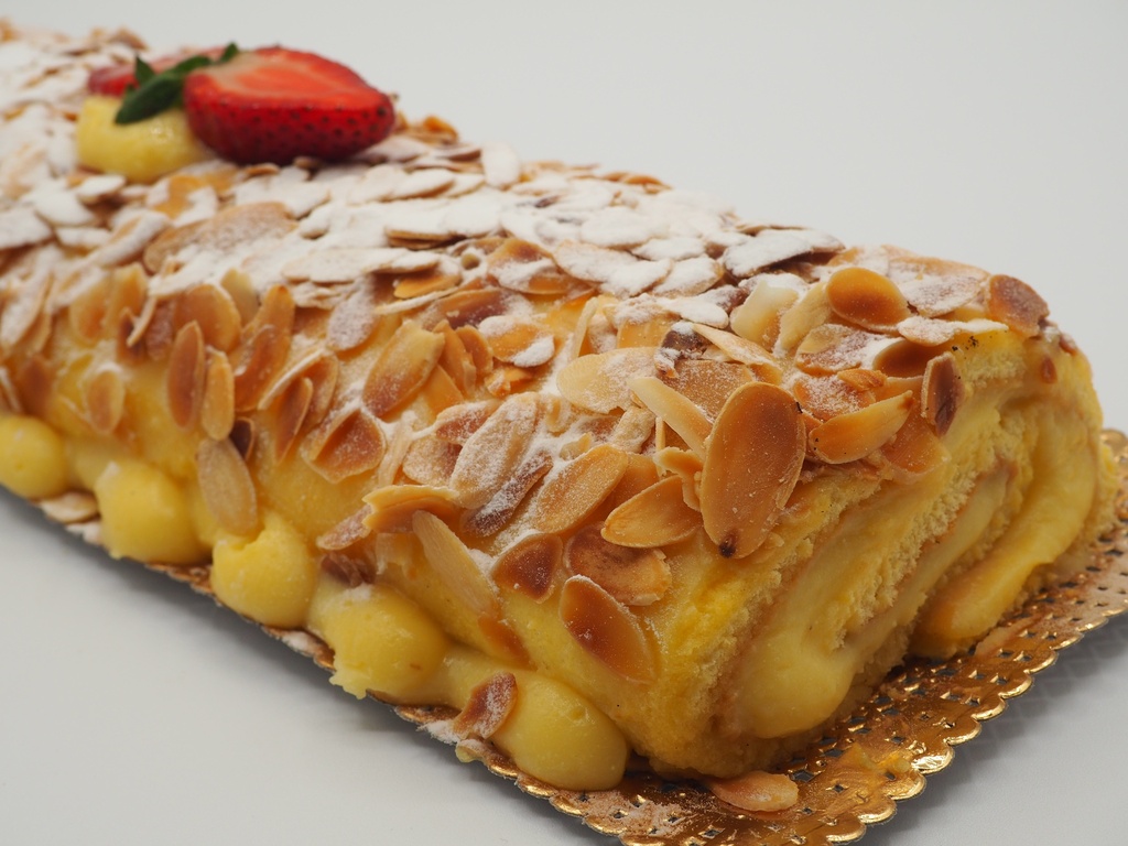 Brazo de Crema y Almendras
