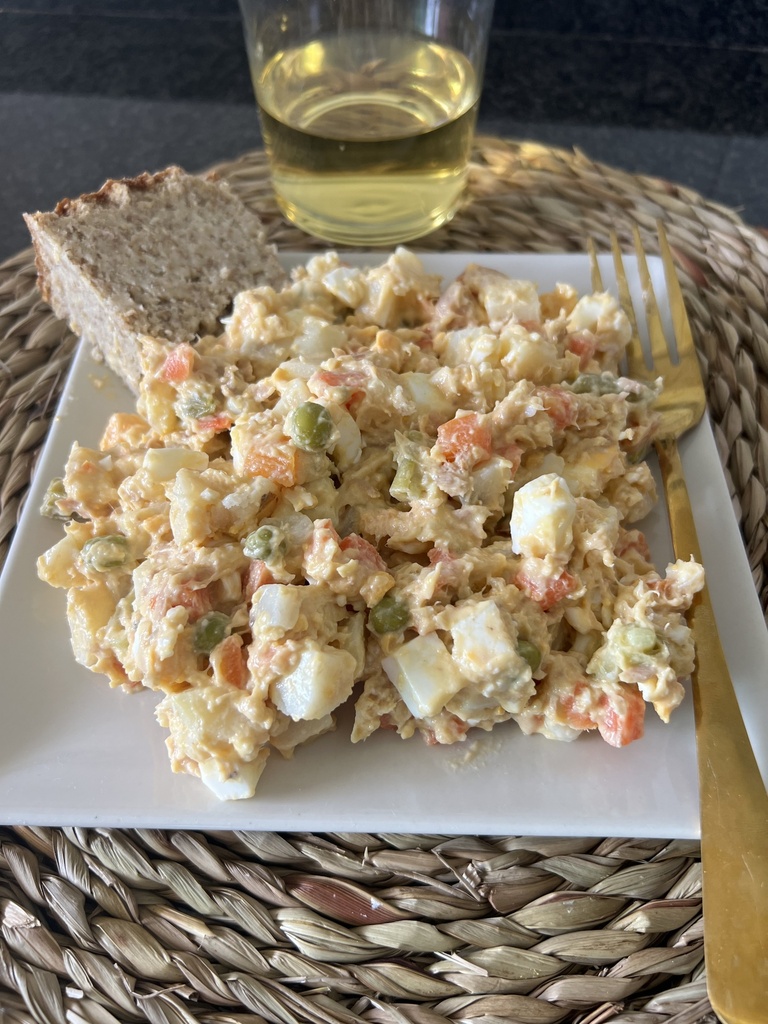 Ensaladilla Rusa con Atún