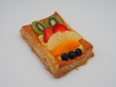 Tartaleta hojaldre con crema y frutas